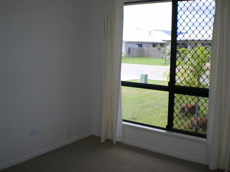 45 Elphinstone Avenue, Kirwan QLD 4817