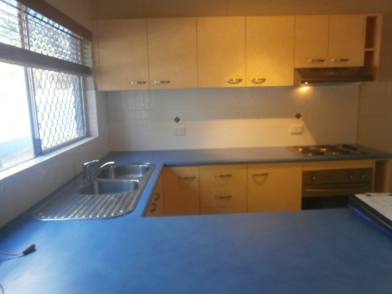 2/10 Paxton Street, North Ward QLD 4810