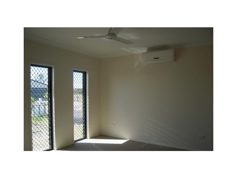 6 BLACK APPLE AVENUE, Mount Low QLD 4818