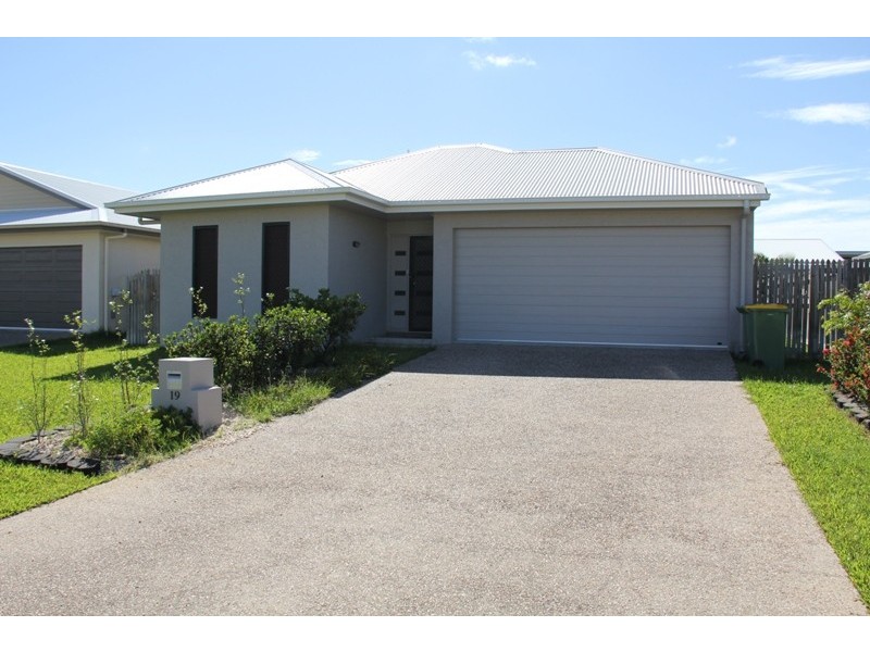 19 Rangeleigh Court, Mount Louisa QLD 4814