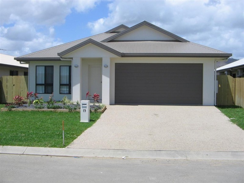 15 Sovereign Terrace ‘Fairfield Waters’, Idalia QLD 4811