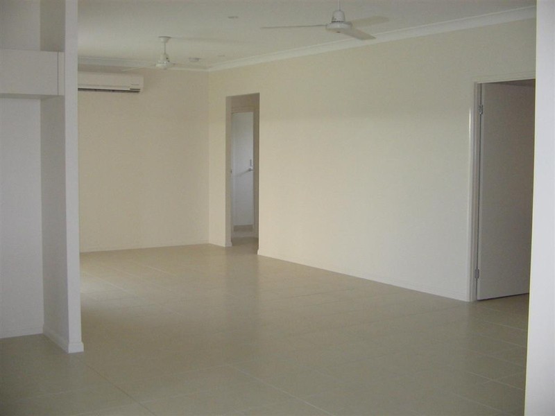 15 Sovereign Terrace ‘Fairfield Waters’, Idalia QLD 4811