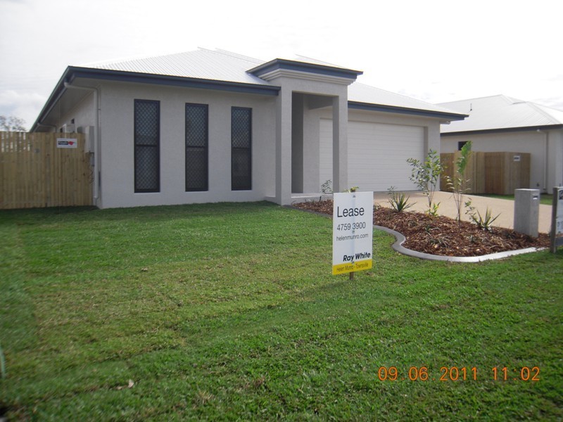 4 BLACK APPLE AVENUE, Mount Low QLD 4818