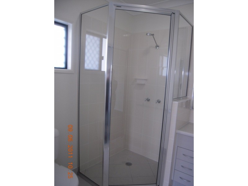 4 BLACK APPLE AVENUE, Mount Low QLD 4818