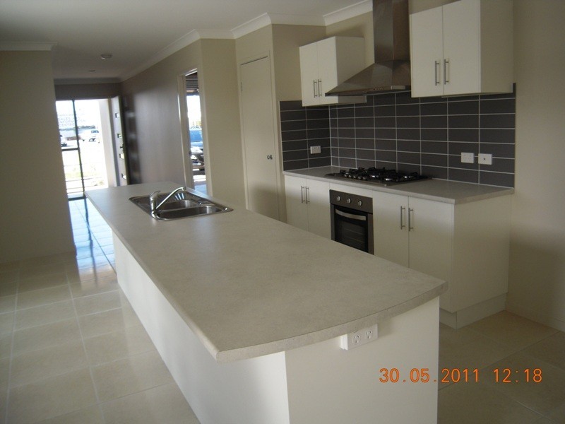 14 Iona Avenue “North Shore”, Burdell QLD 4818