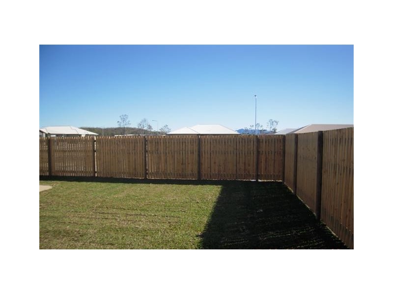 5 Biscayne Street, Burdell QLD 4818