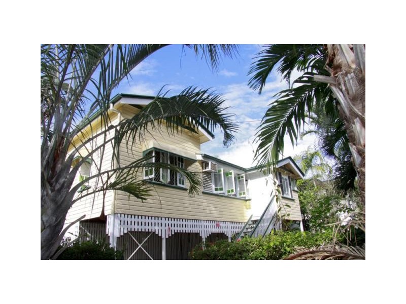 17 Derby Street, Pimlico QLD 4812