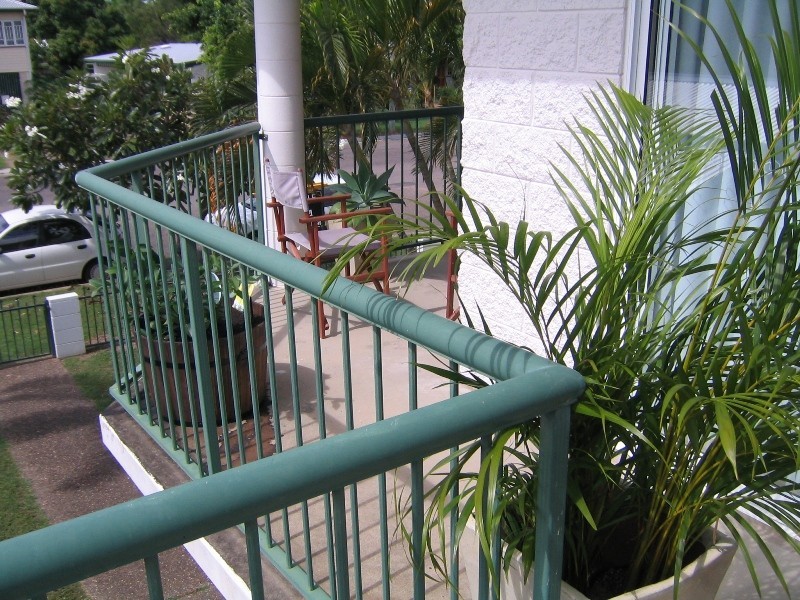 3/36 Henry Street, West End QLD 4810