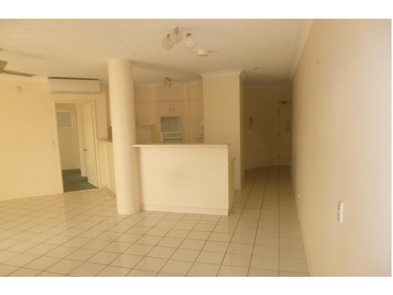 Unit 1D, 7 The Strand, North Ward QLD 4810