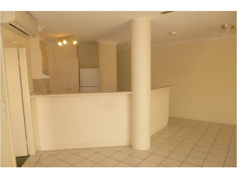 Unit 1D, 7 The Strand, North Ward QLD 4810