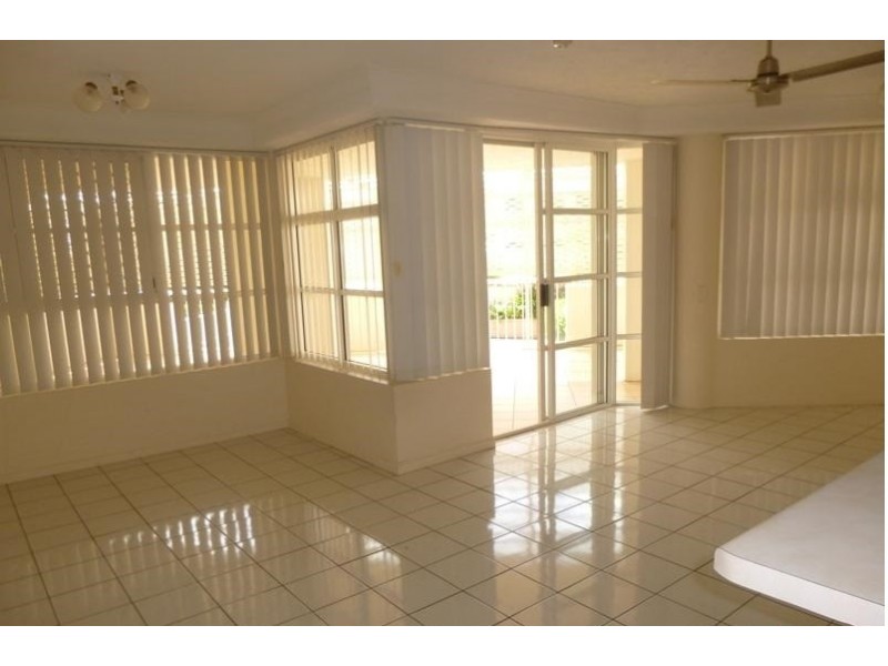 Unit 1D, 7 The Strand, North Ward QLD 4810