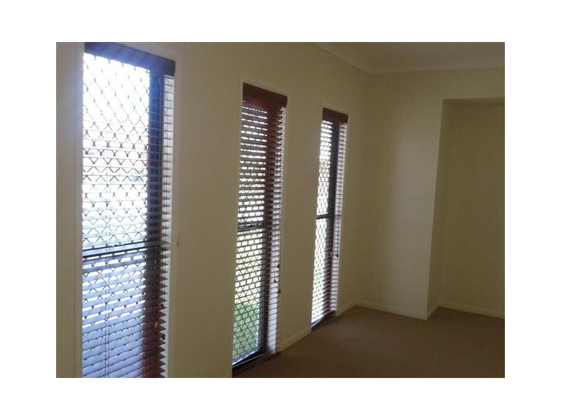 10 Sykes Close, Burdell QLD 4818