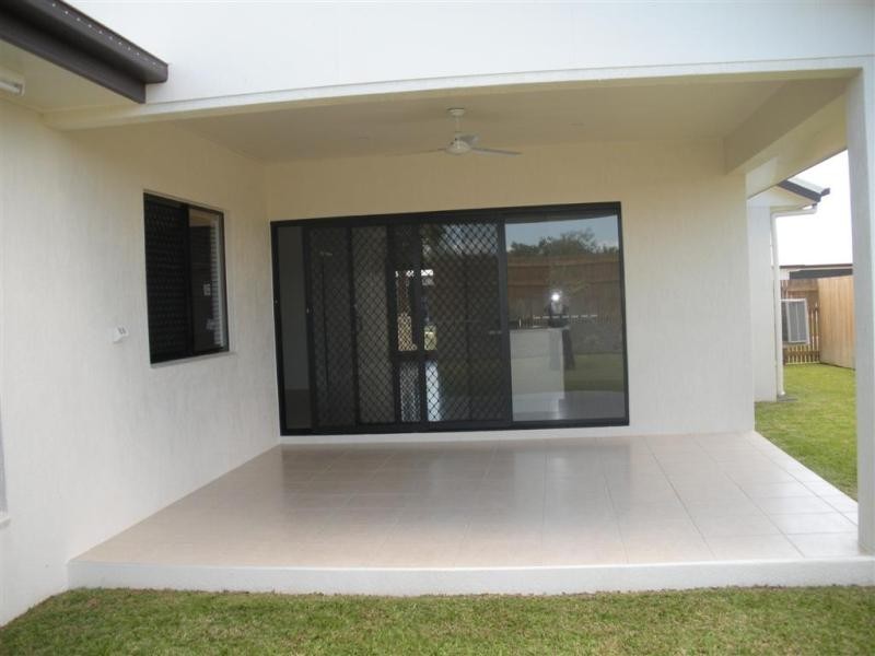 10 Sykes Close, Burdell QLD 4818