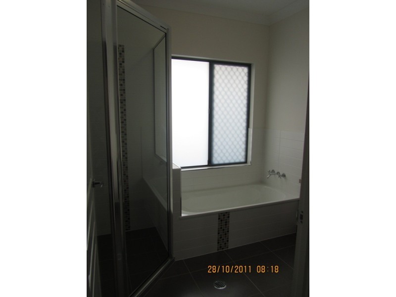 19 Bilbao Place, Bushland Beach QLD 4818