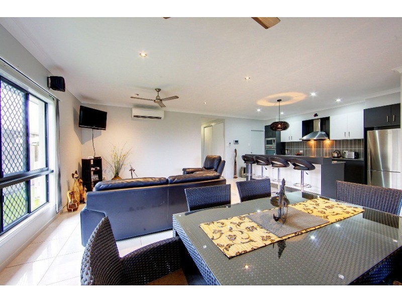 5 Oculina Street, Burdell QLD 4818