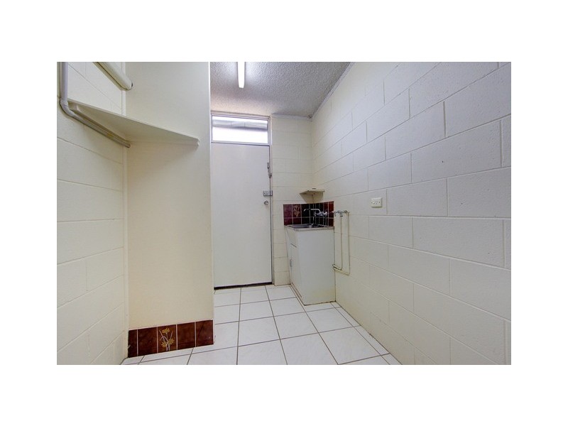 3/4 Cambridge St, Currajong QLD 4812