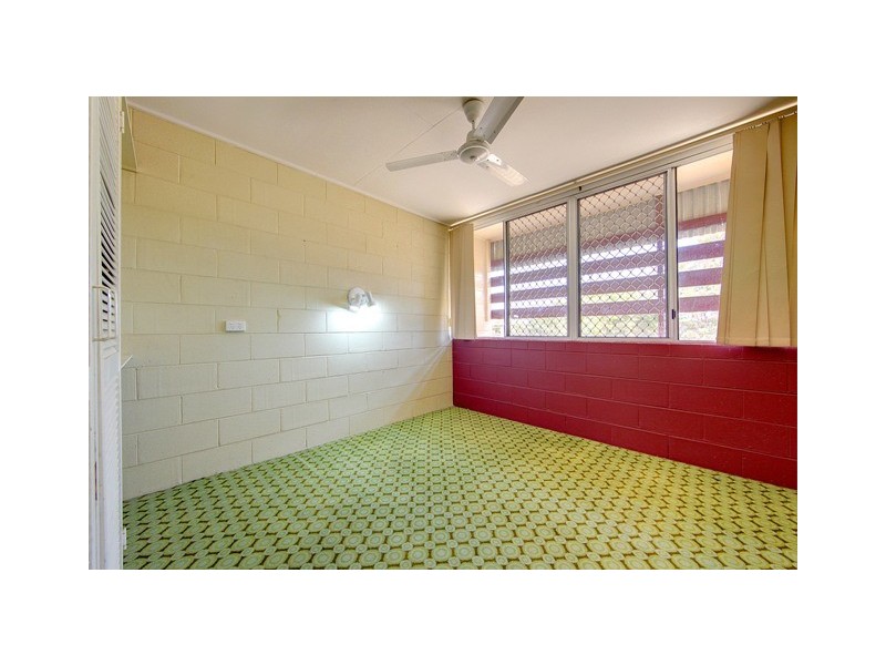 3/4 Cambridge St, Currajong QLD 4812