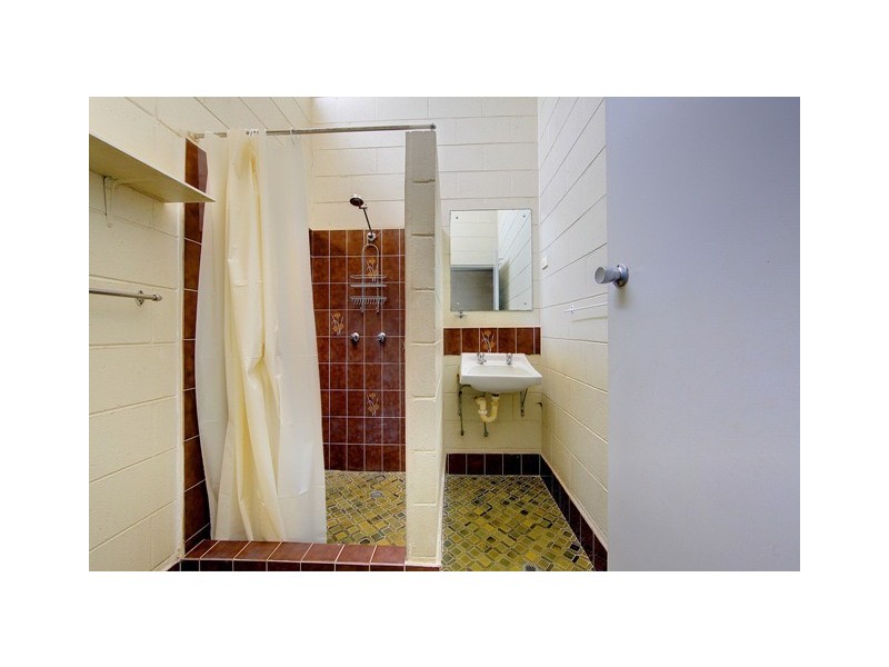 3/4 Cambridge St, Currajong QLD 4812