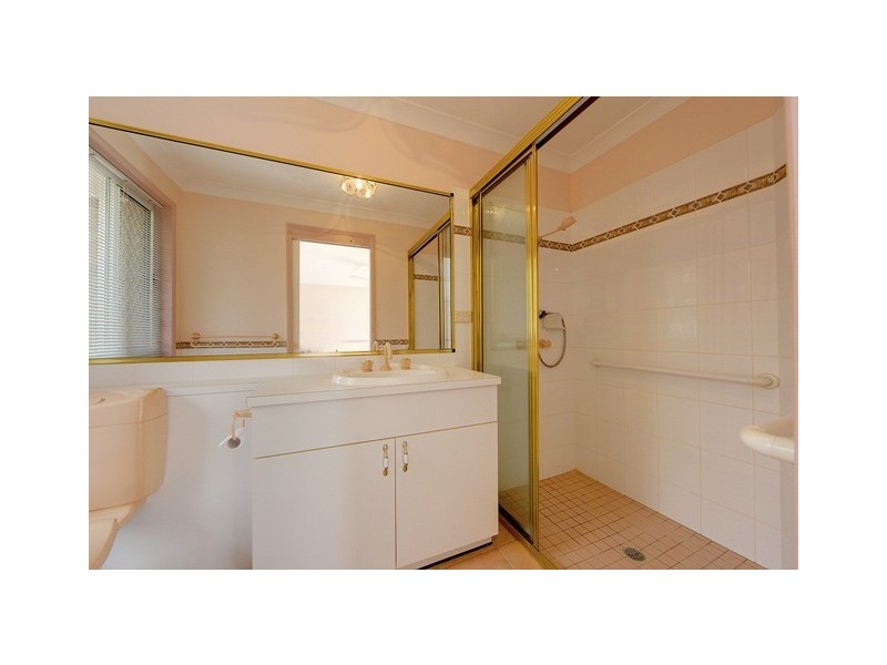 17 Hillgrove Court, Bushland Beach QLD 4818