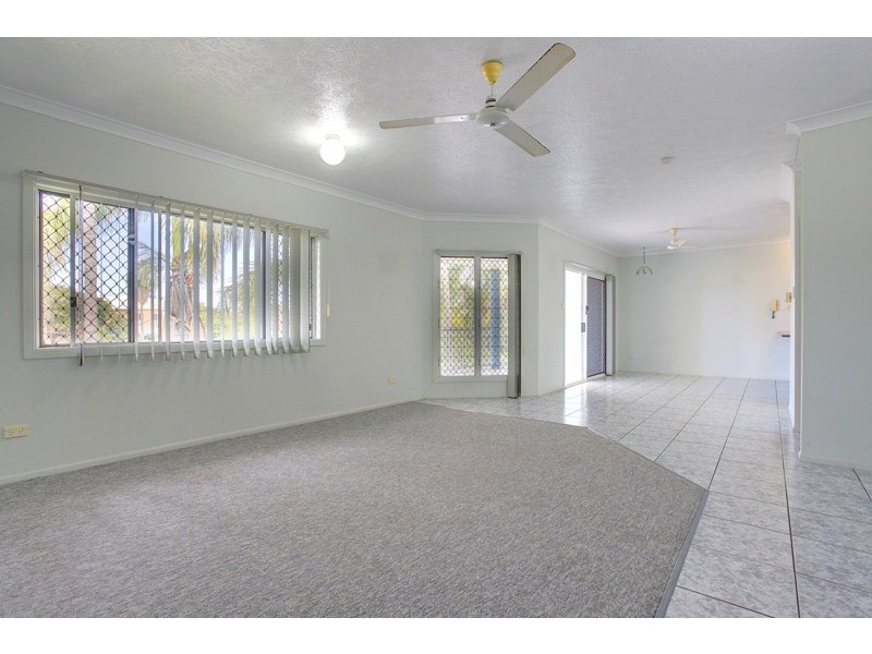 2/25 Lindsay, Rosslea QLD 4812