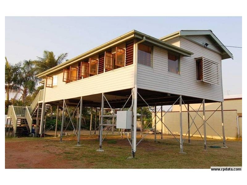 31 Bauhinia Street, Cranbrook QLD 4814