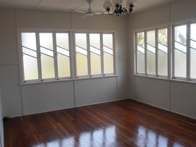 112 Twelfth Avenue, Railway Estate QLD 4810