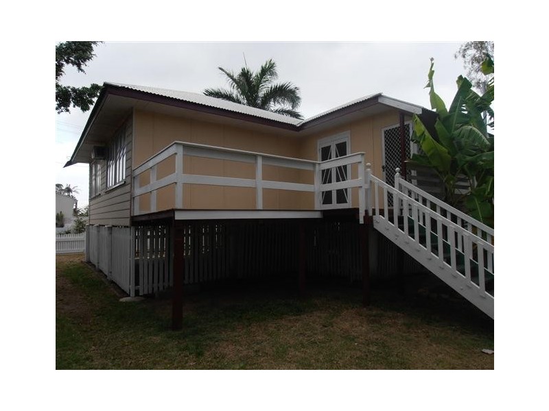 112 Twelfth Avenue, Railway Estate QLD 4810