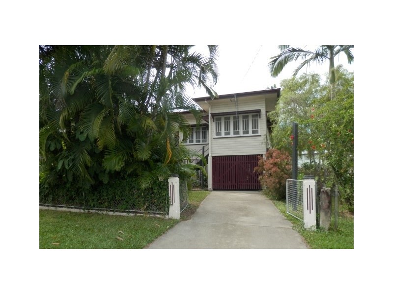 13 Townsville Street, West End QLD 4810