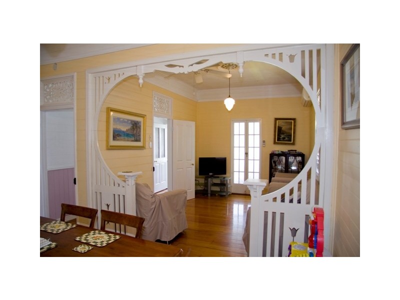 35 Sixth Street, South Townsville QLD 4810