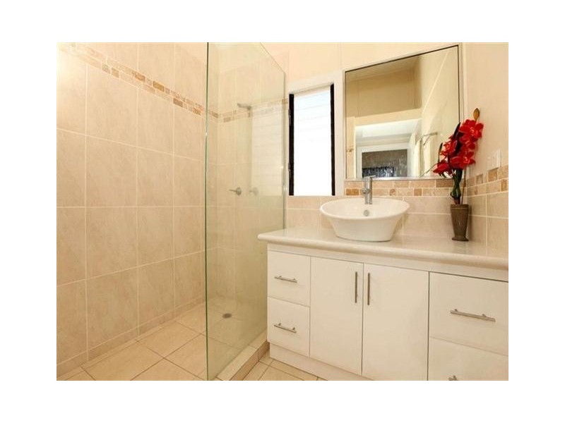 2 Spring Street, Hermit Park QLD 4812