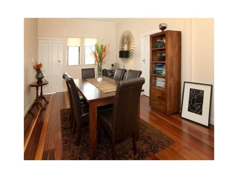 2 Spring Street, Hermit Park QLD 4812