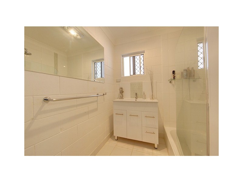 4/49 Camp Street, Mundingburra QLD 4812