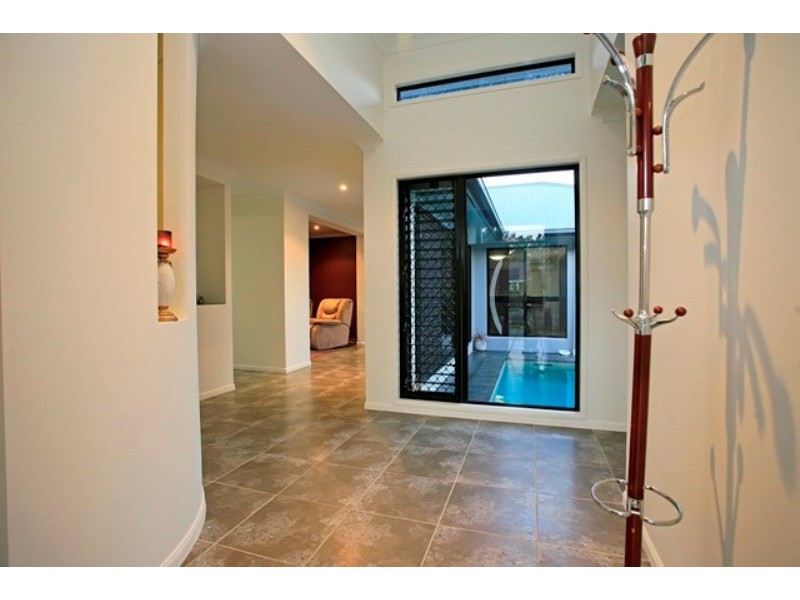 20 Fitzallan Street, Bushland Beach QLD 4818