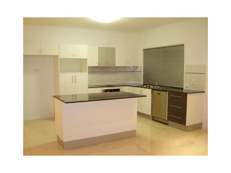 11 Riverwalk Way, ‘Riverside Gardens’, Douglas QLD 4814