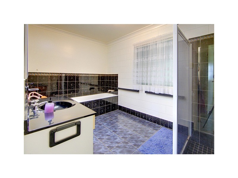 23 Shetland Place, Kelso QLD 4815