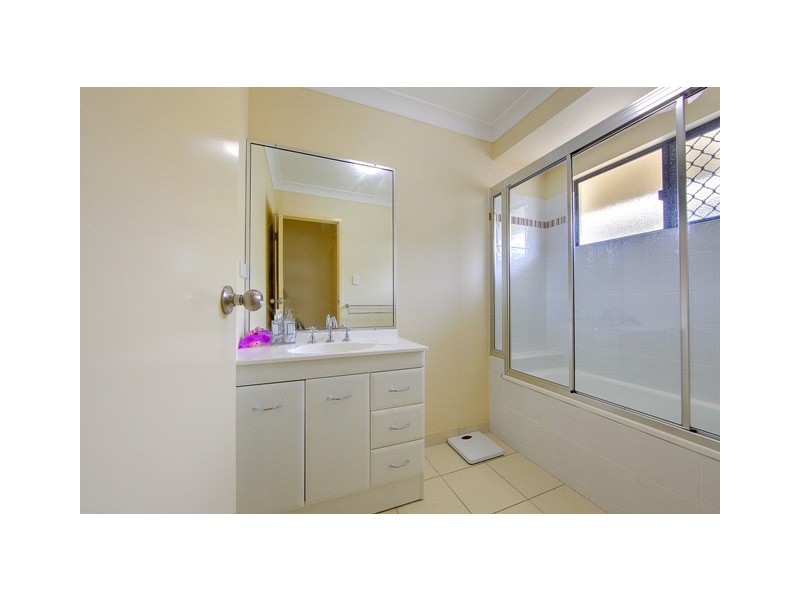 12 Eungella Court, Bushland Beach QLD 4818