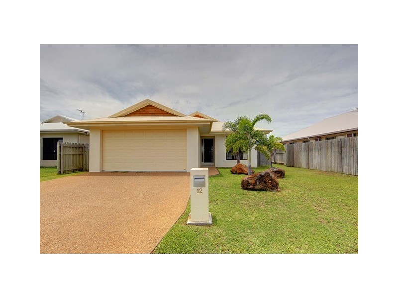12 Eungella Court, Bushland Beach QLD 4818