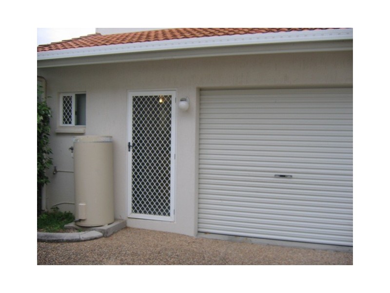 2/5 Mulligan Street, Mundingburra QLD 4812