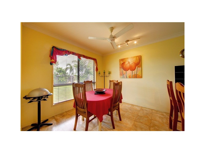 13 Saxby Crescent, Mount Louisa QLD 4814