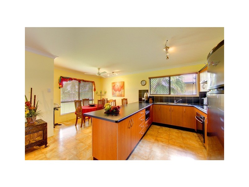 13 Saxby Crescent, Mount Louisa QLD 4814
