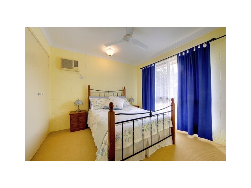 13 Saxby Crescent, Mount Louisa QLD 4814