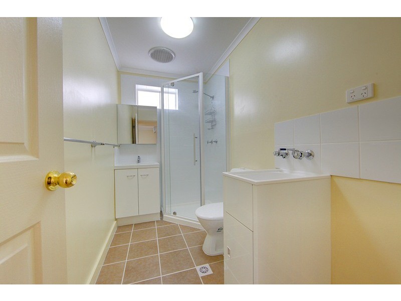 Unit 2 /17 Granville Street, Pimlico QLD 4812