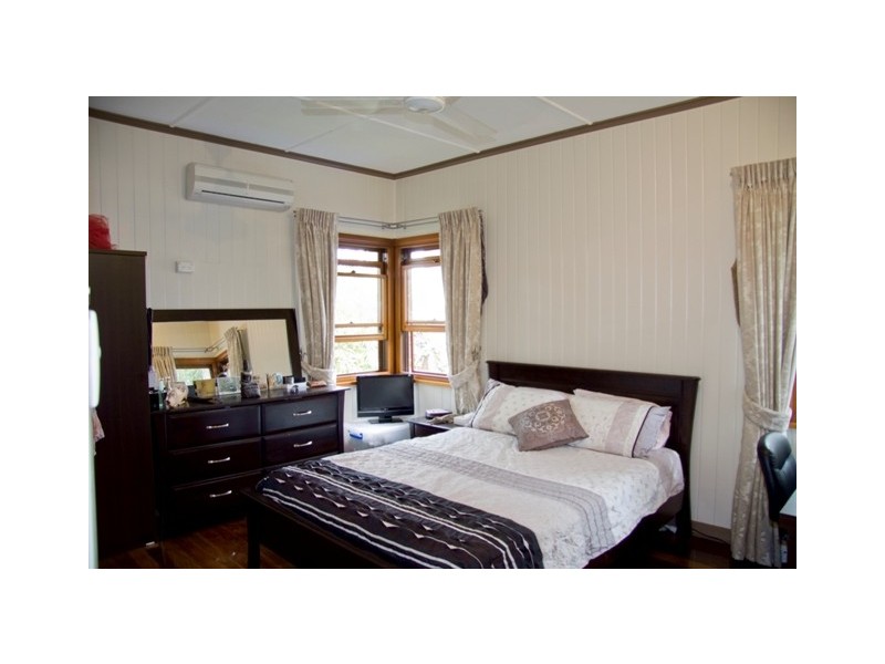 70 Norris Street, Hermit Park QLD 4812