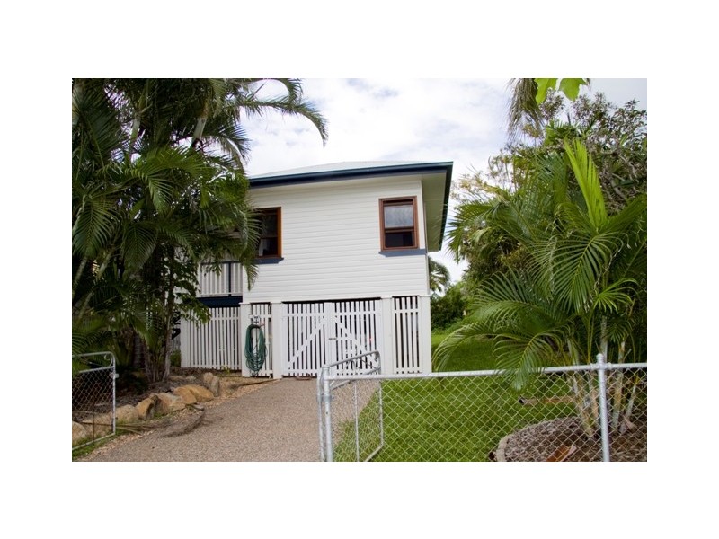70 Norris Street, Hermit Park QLD 4812