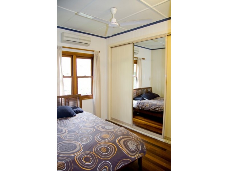 70 Norris Street, Hermit Park QLD 4812