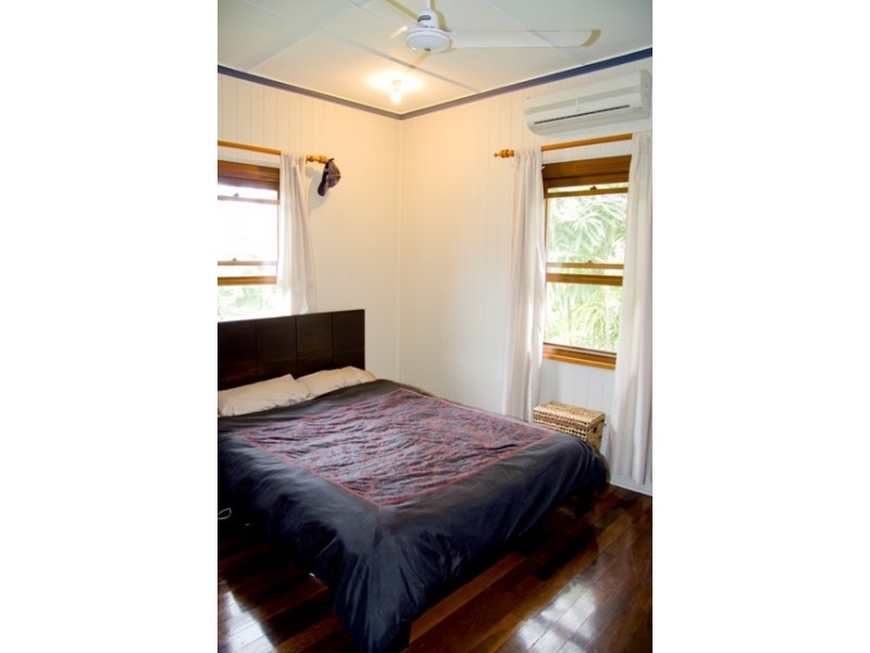 70 Norris Street, Hermit Park QLD 4812