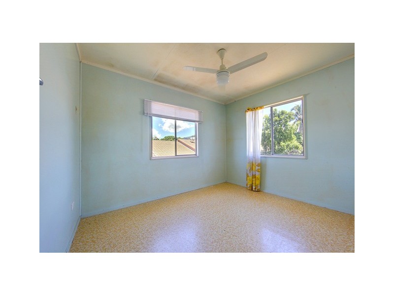 17 Mabin Street, Mundingburra QLD 4812