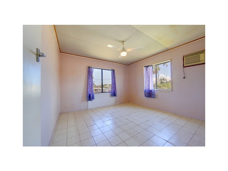 17 Mabin Street, Mundingburra QLD 4812