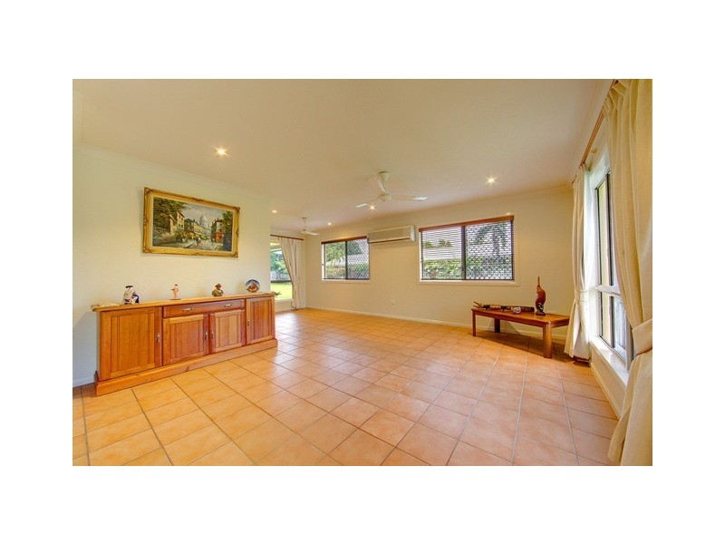 86 Eleventh Avenue, Railway Estate QLD 4810