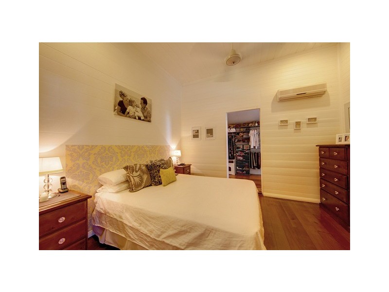 11 Garrick Street, West End QLD 4810